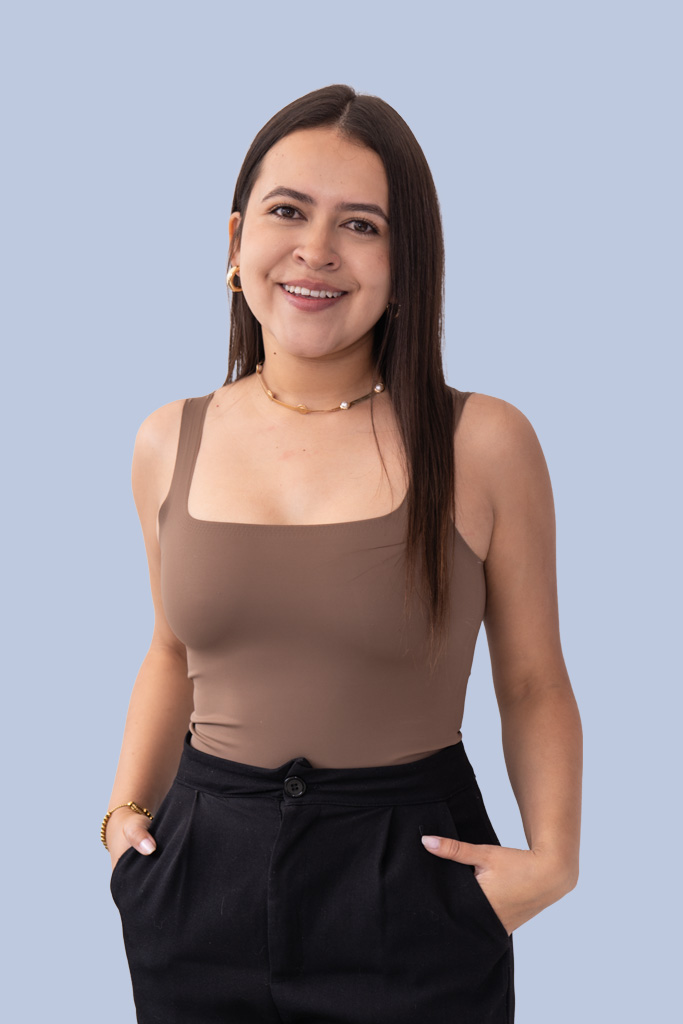 Dome Lalama Locutora Melodía FM Ambato